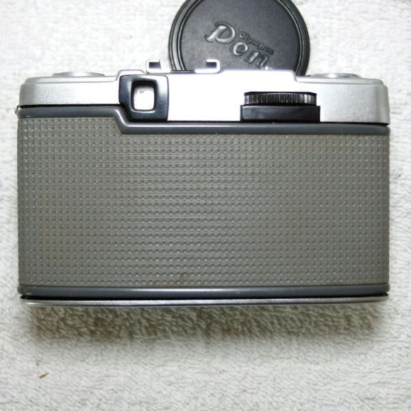 オリンパス Olympus Pen EE-2 35mm ハーフフィルムカメラ ケース付（中古動作品）の画像4