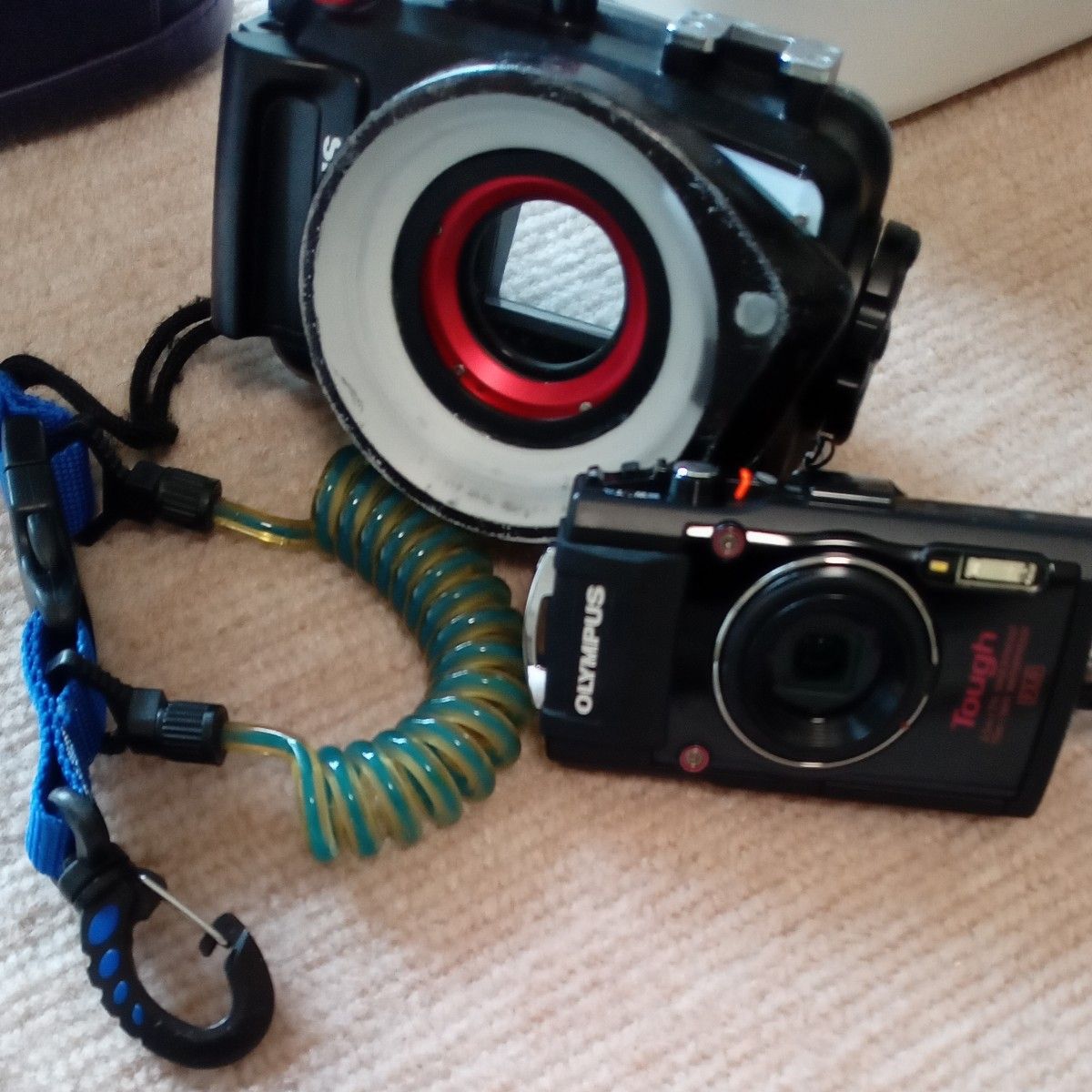 OLYMPUS　TG4  コンパクトデジタルカメラ　ハウジング　ダイビング　水中カメラ