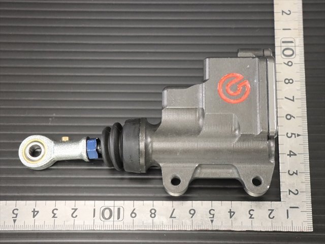 激安!ブレンボ製13mm削り出しスクエアタンク一体型リアブレーキ 激安!ブレンボ製13mm削り出しスクエアタンク一体型リアブレーキ