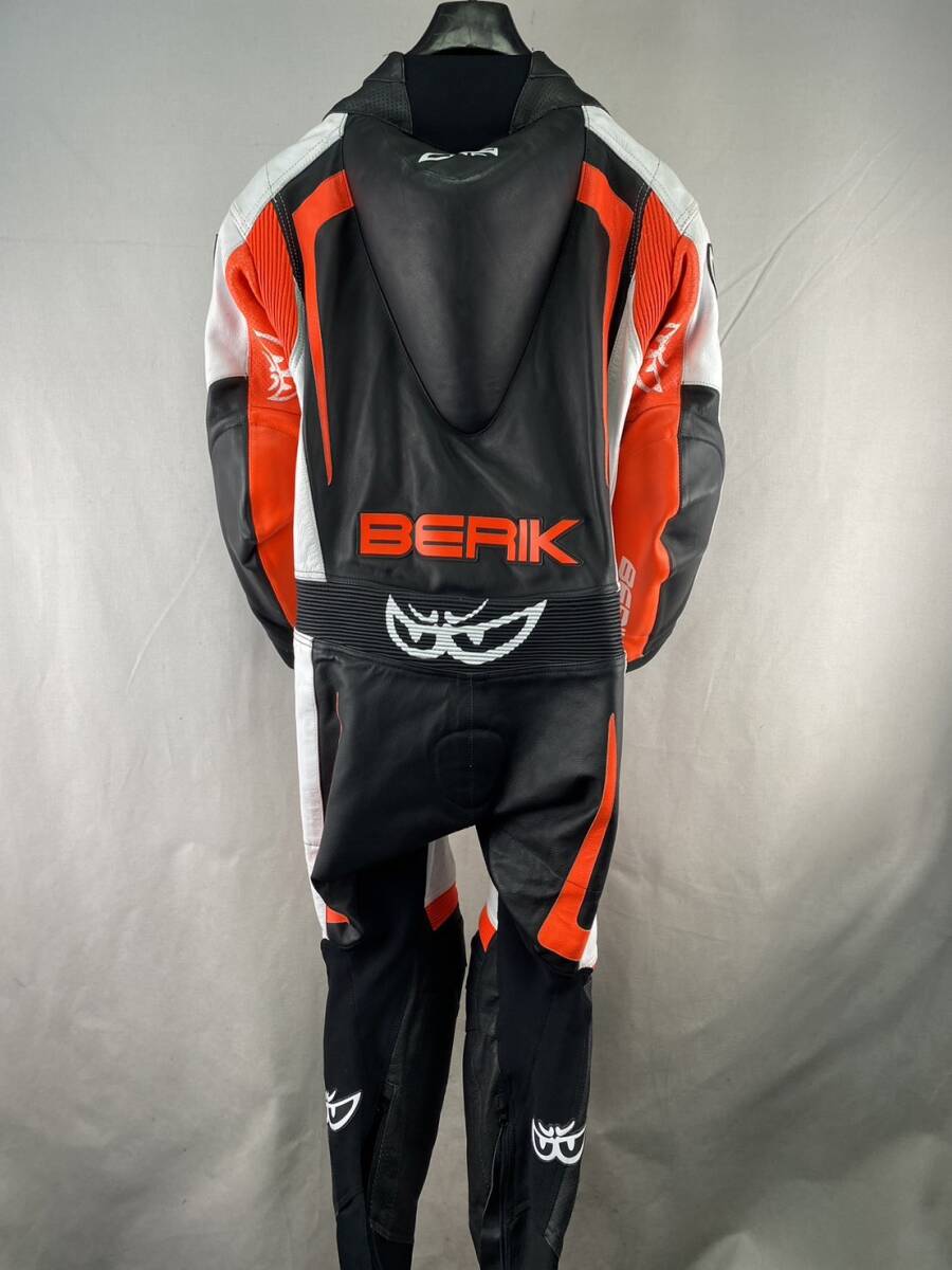 BERIK ベリック レーシングスーツ WHITE/BLACK/F,RED 52サイズ 訳あり 新品未使用 バイク サーキット 革ツナギ レザースーツ_画像10