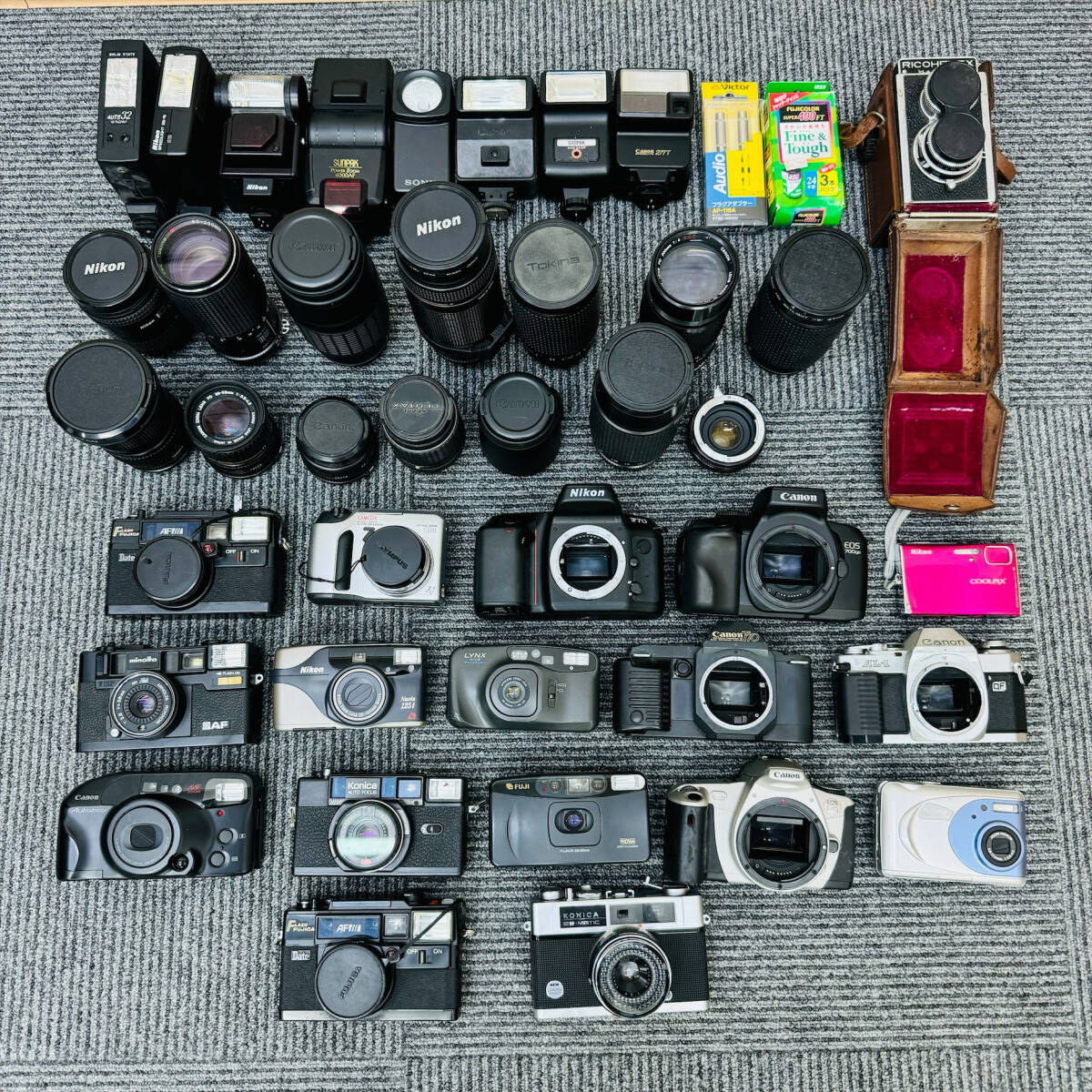 カメラ レンズ フラッシュ等 おまとめ Nikon ニコン Canon キヤノン フィルムカメラ 二眼レフカメラ デジカメ EOS ジャンク 格安 1円出品の画像1