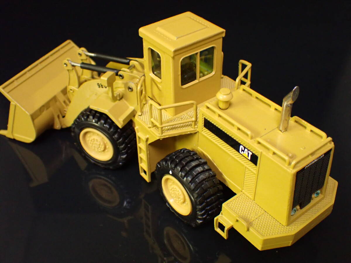 CAT 988B 1/50