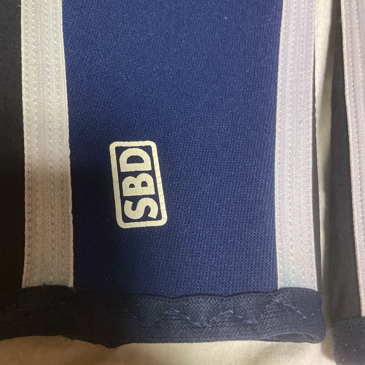 SBD エルボースリーブ サイズS 青×白 限定カラー 肘サポーター SBD エルボースリーブ サイズS 青×白 限定カラー 肘サポーター
