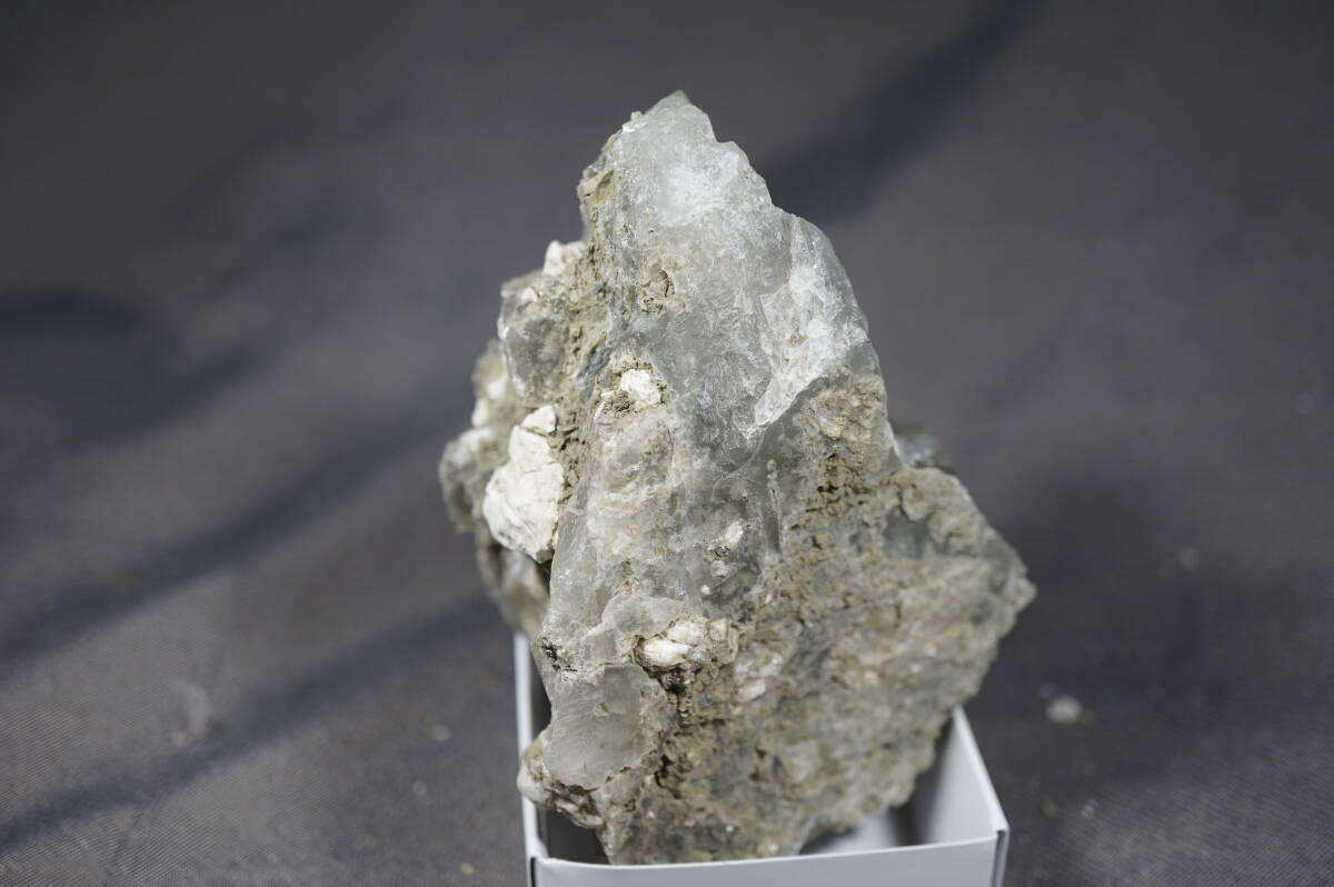 外国産鉱物★　クルナコバイト　Boron Kern Co., California U,S,A,　　　重さ約３６１ｇ_画像3
