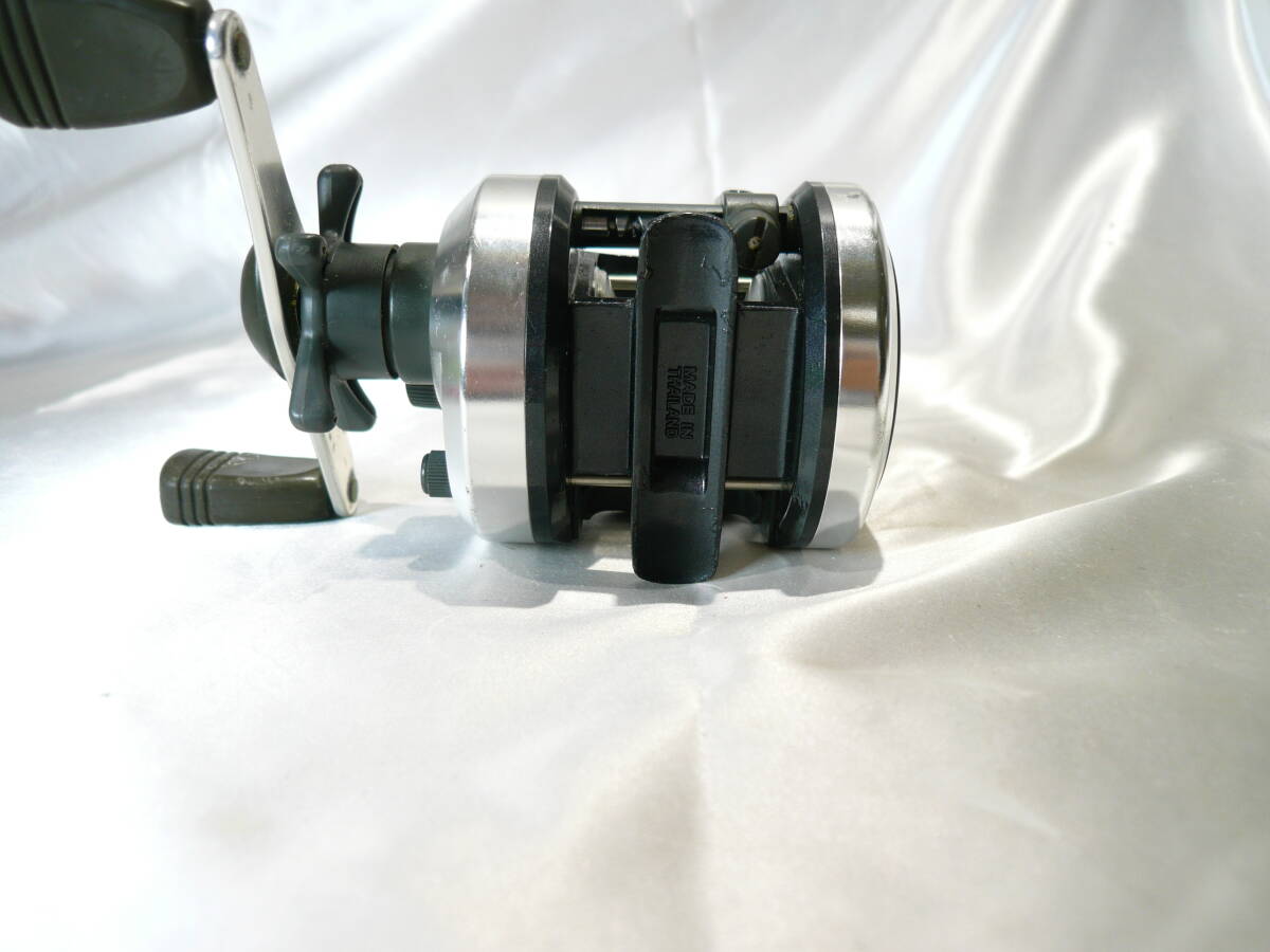 ☆Daiwa ダイワ MF-S 250 ベイトリール ☆_画像6