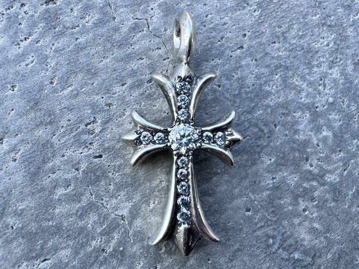 CHROME HEARTS(クロムハーツ) タイニーファットクロス パヴェ CHROME HEARTS(クロムハーツ) タイニーファットクロス パヴェ