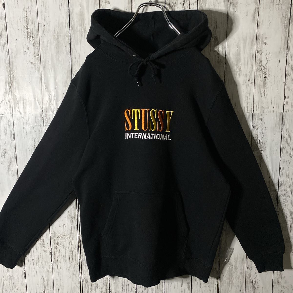 stussy センターロゴ刺繍パーカー ワンポイント刺繍 ユニ stussy センターロゴ刺繍パーカー ワンポイント刺繍 ユニ