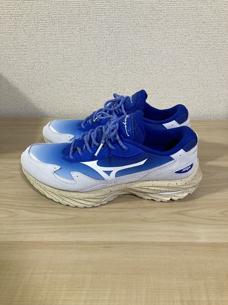 【超美品】MIZUNO ミズノ WAVE RIDER β Hiroshi Nagai パック (品番：D1GA2410) (ブルー/ホワイト) 27.5cmの画像3