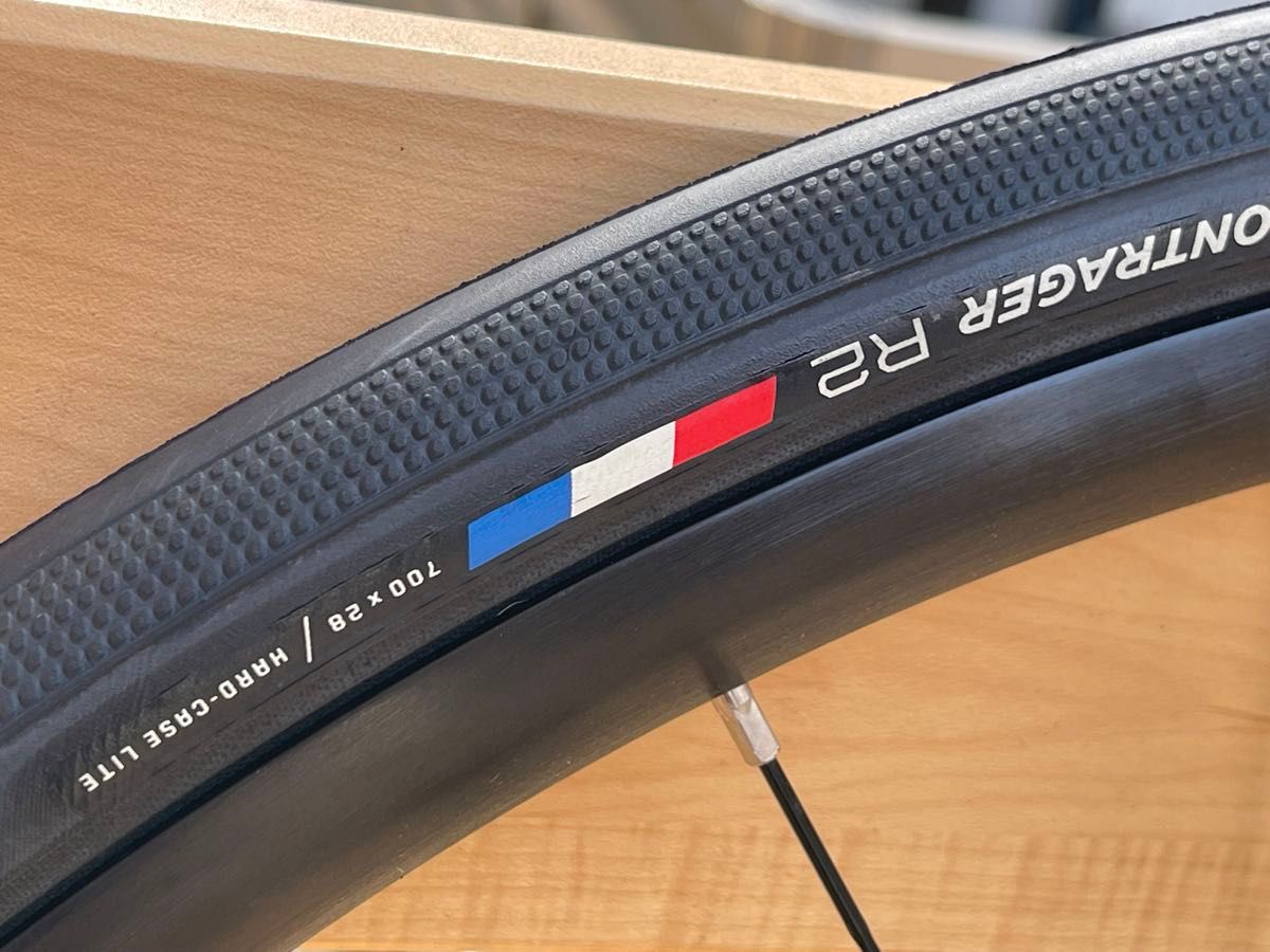 Bontrager Paradigm TLR Disc Road Wheel タイヤ付き