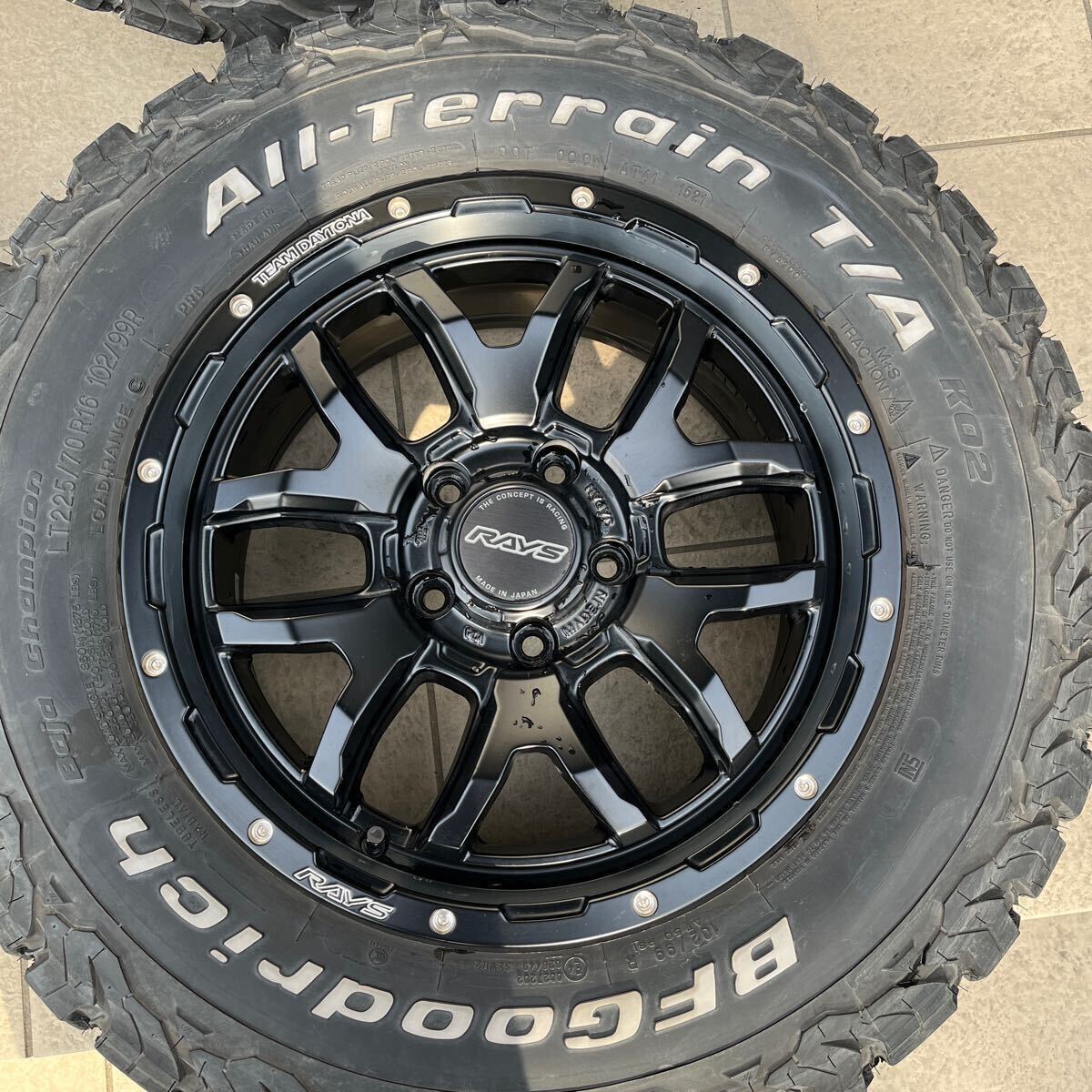 RAYSレイズDAYTONA F6 BOOST 16インチ 225/70r16(bf グッドリッチ2021年製)　デリカD5　RAV4　エクストレイル　_画像3