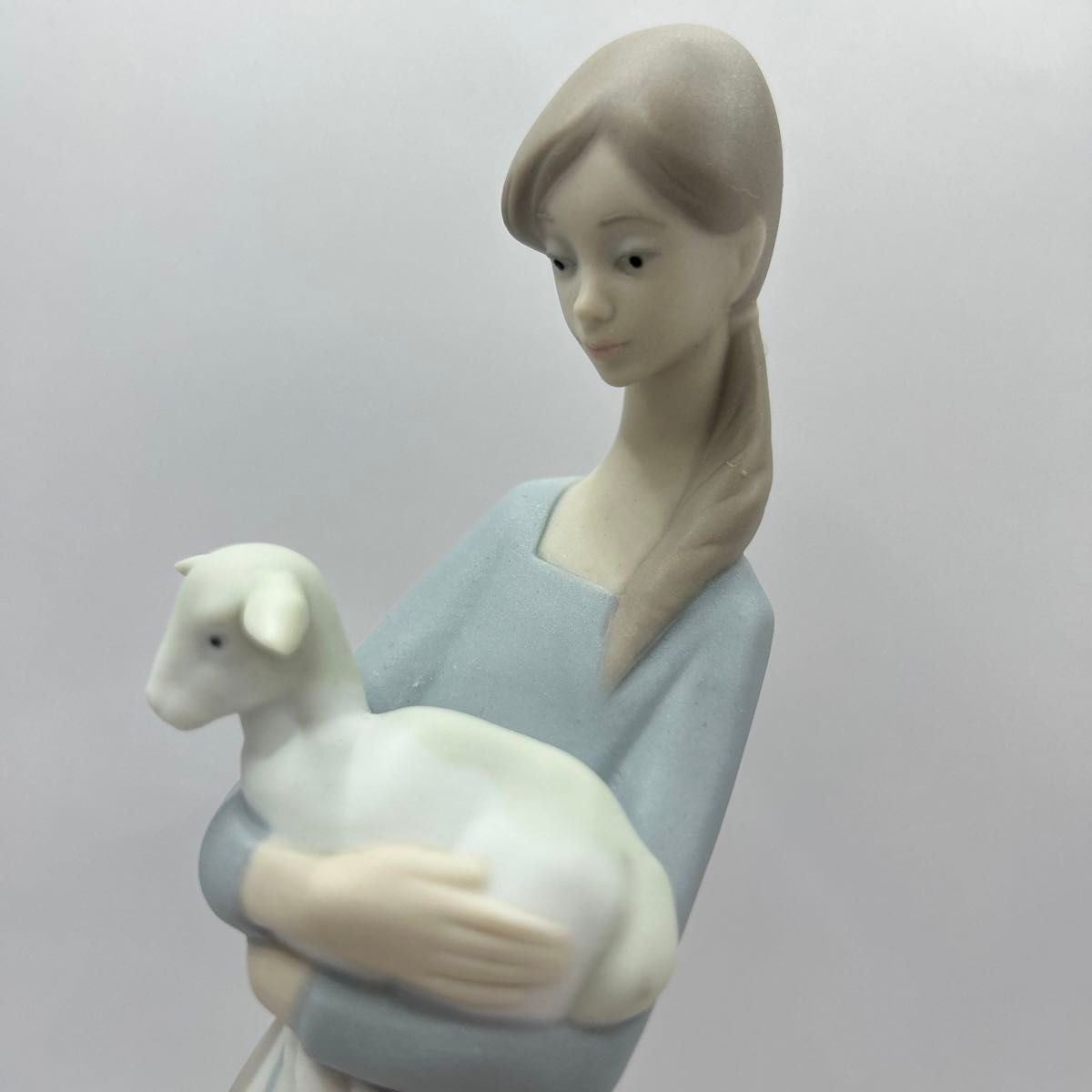 リヤドロ LLADRO 陶器人形  少女と子山羊