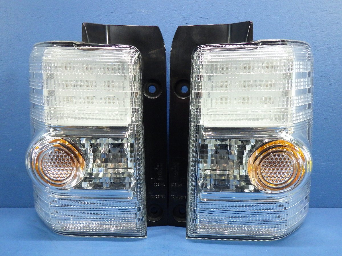 ムーブコンテ X-VS テールランプ 左右セット 20514 後期 LED クリアテール H26年 L575S L585S コンテの画像1