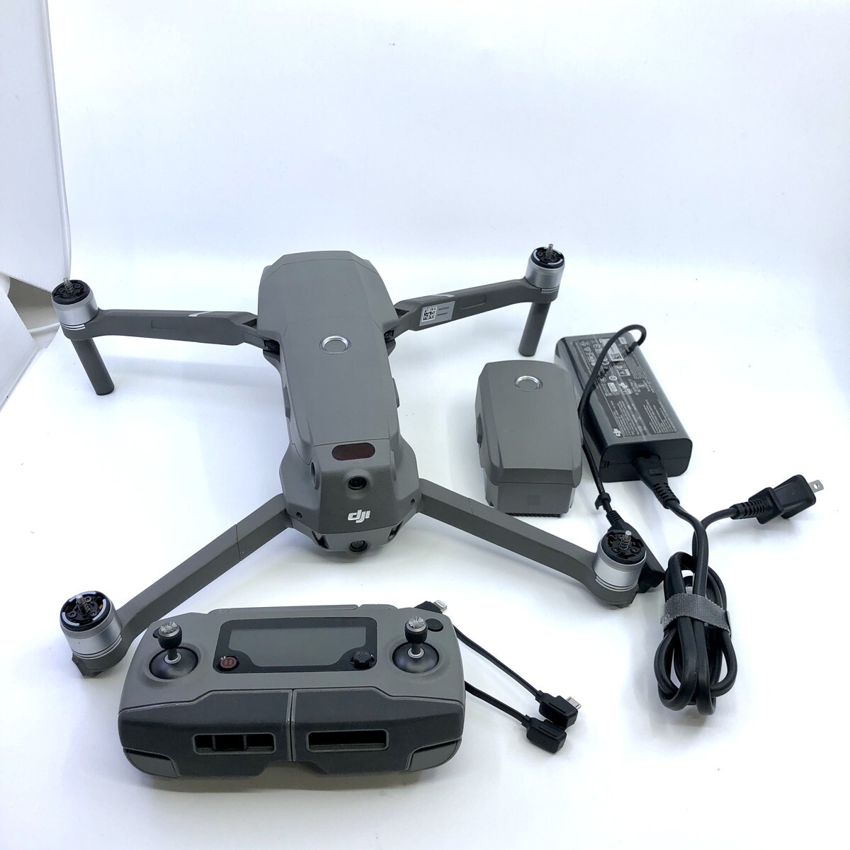 送料無料 中古 DJI Mavic2 Pro ドローン 本体 バッテリー2個 送信機セット プロペラ欠品(Y0329_3)_画像1