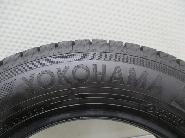 送料無料!! 165-70R14 9.5分山 ヨコハマ アイスガードIG70 2023年製 中古スタッドレスタイヤ1本(GS-7601）_画像3