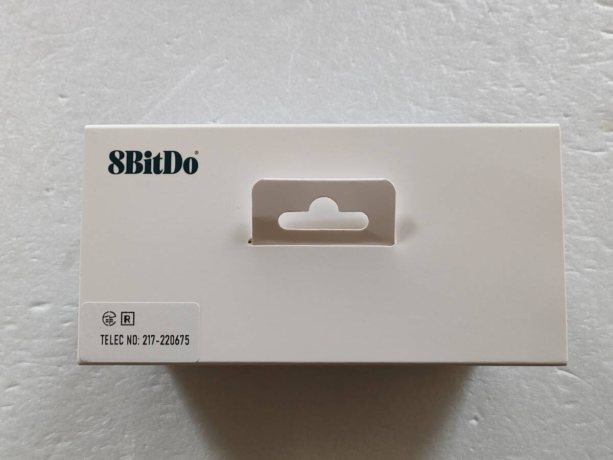 訳アリ品 8BitDo Ultimate Bluetooth コントローラー 2.4Gレシーバー搭載の充電スタンド付属 正規品 美品 ホワイト_画像9
