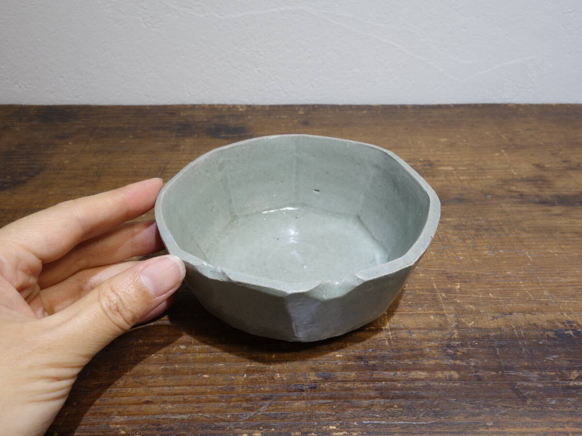 【貝】高麗青磁八角小鉢（１３～１４世紀）_画像2