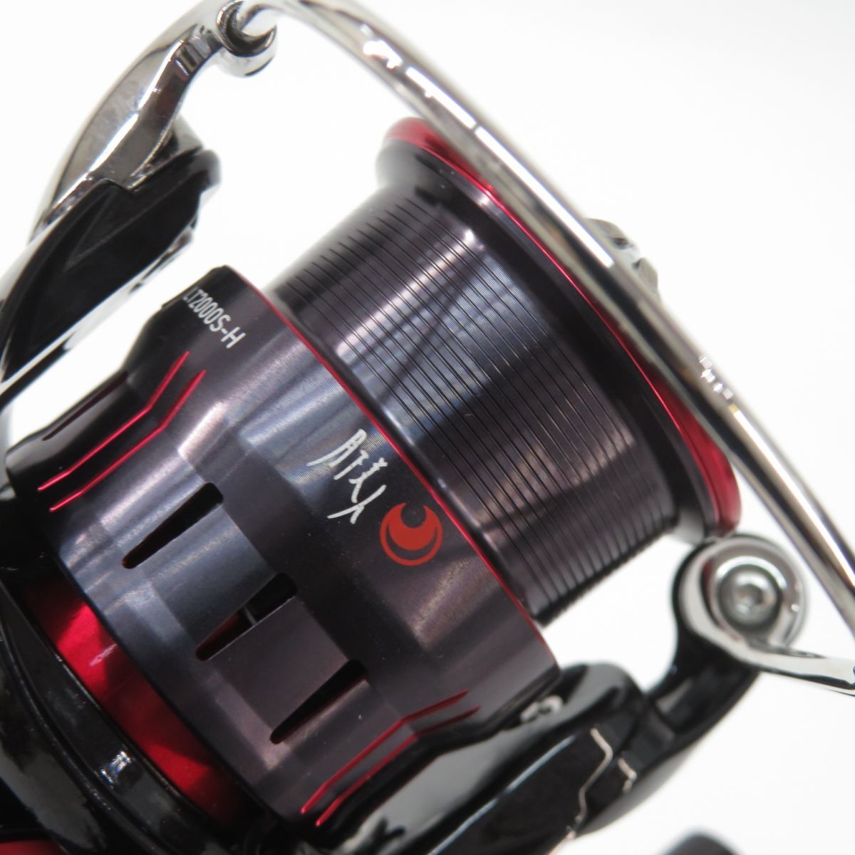 122s DAIWA ダイワ 23 月下美人 LT 2000S-H スピニングリール ※中古