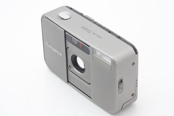 【ジャンク】 FUJIFILM 富士フイルム CARDIA mini TIARA SUPER-EBC FUJINON 28mm ストラップ付 #75の画像3