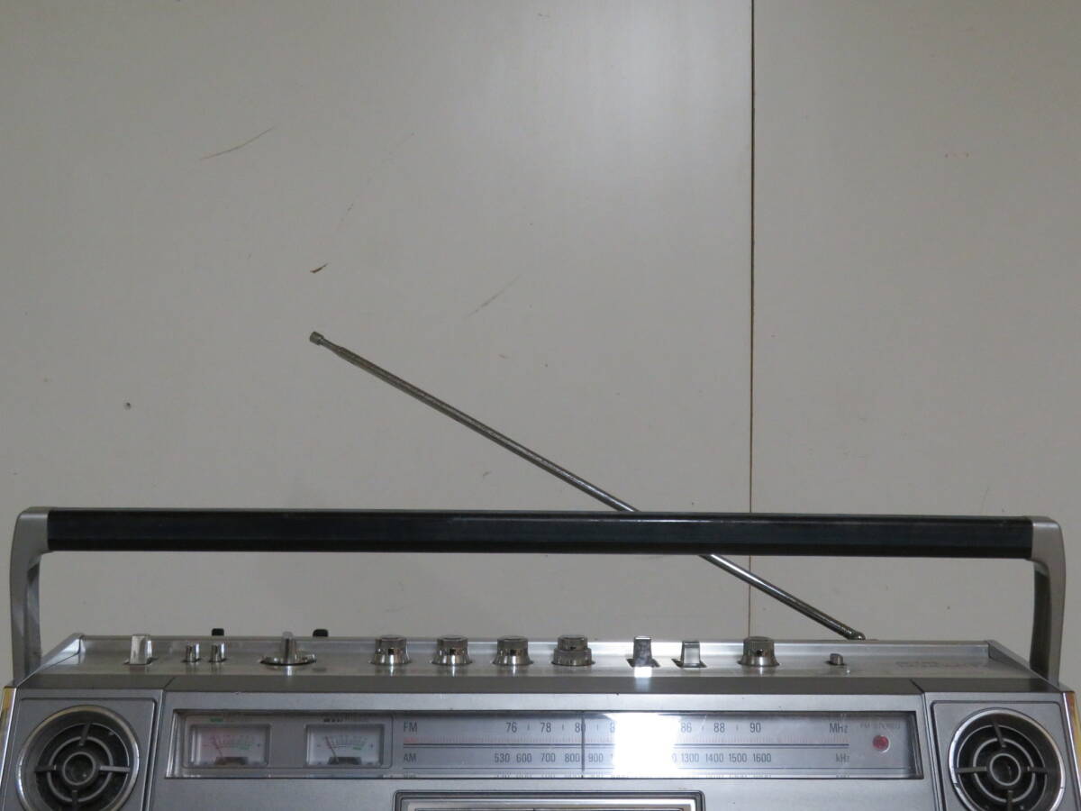 TOSHIBA 東芝 RT-8900S BOMBEAT12 AM/FM ステレオラジオカセットレコーダー 昭和レトロ 電源コード付き 非喫煙環境です 追加画像有り _画像5