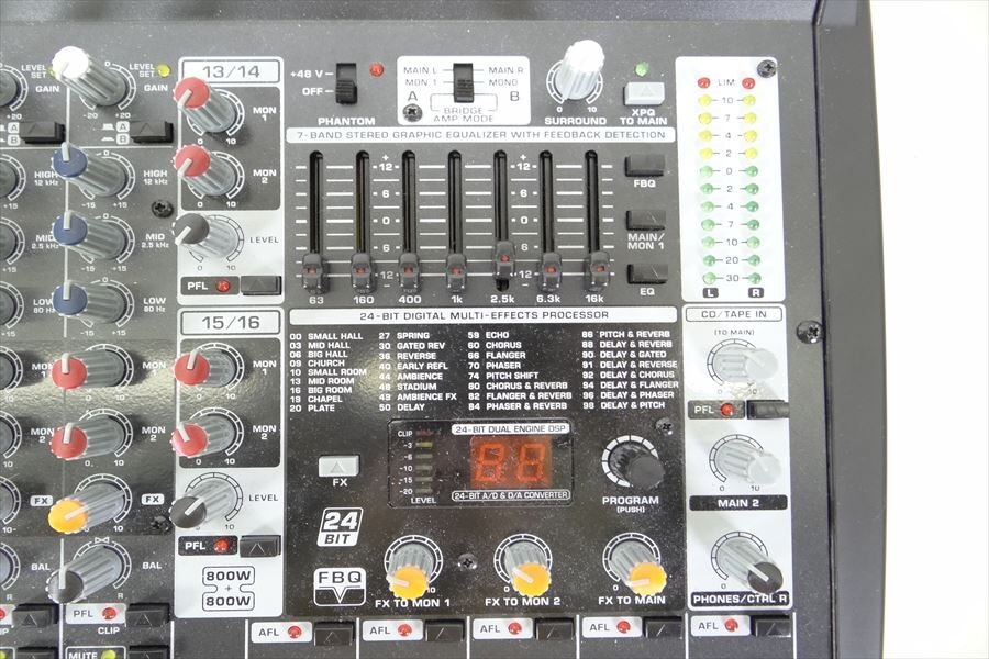 V Behringer Behringer PMP4000 mixer Powered mixer used 240305K2503