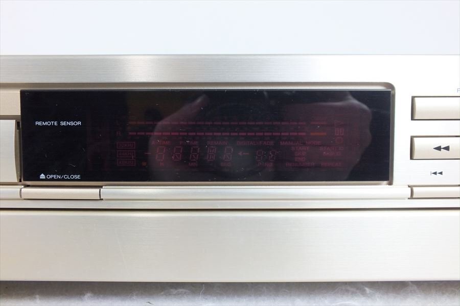 * DENON Denon DTR-2000G DAT deck sound out verification settled used 240301B2367