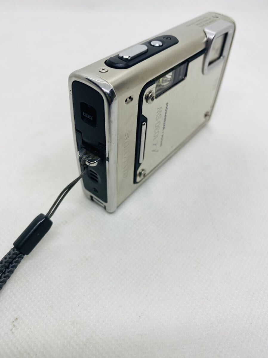 オリンパス OLYMPUS μ 1030 SW ミュー コンパクトデジタルカメラ 通電　簡易動作確認済み_画像4