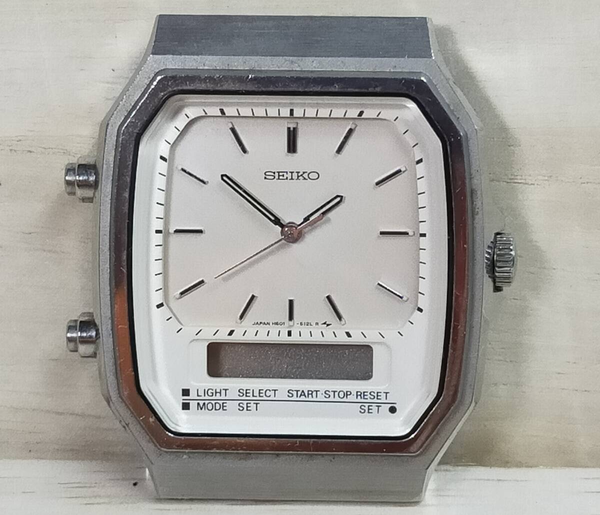 廃業時計店 ジャンク セイコーデジアナクオーツ H601-5070 Vintage Seiko Quartz watchの画像1