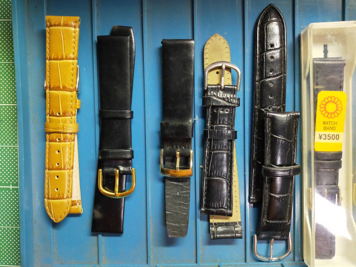 廃業時計店 未確認 ジャンク 部品取り 時計ベルト Vintage watch belts_画像3