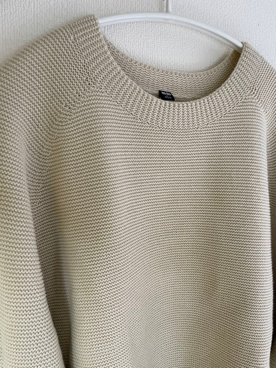 3Dクルーネックセーター