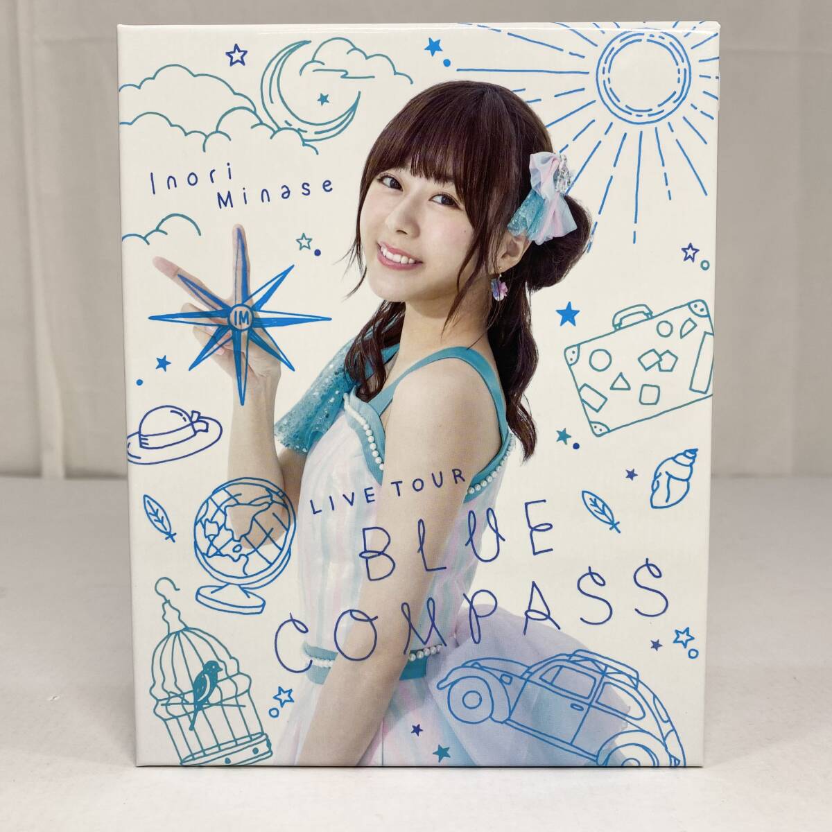 【中古】水瀬いのり Inori Minase LIVE TOUR 2018 BLUE COMPASS Blu-ray トレカ+フォトブック付き_画像2