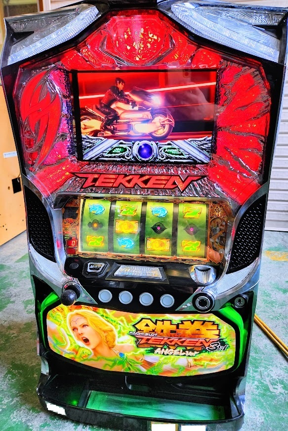 送4000円～ パチスロ 鉄拳3rd エンジェルVer. EE 2016年モデル [コイン作動タイプ] 本体実機 + ドアキー TEKKEN タイアップ スロット 貴重の画像1