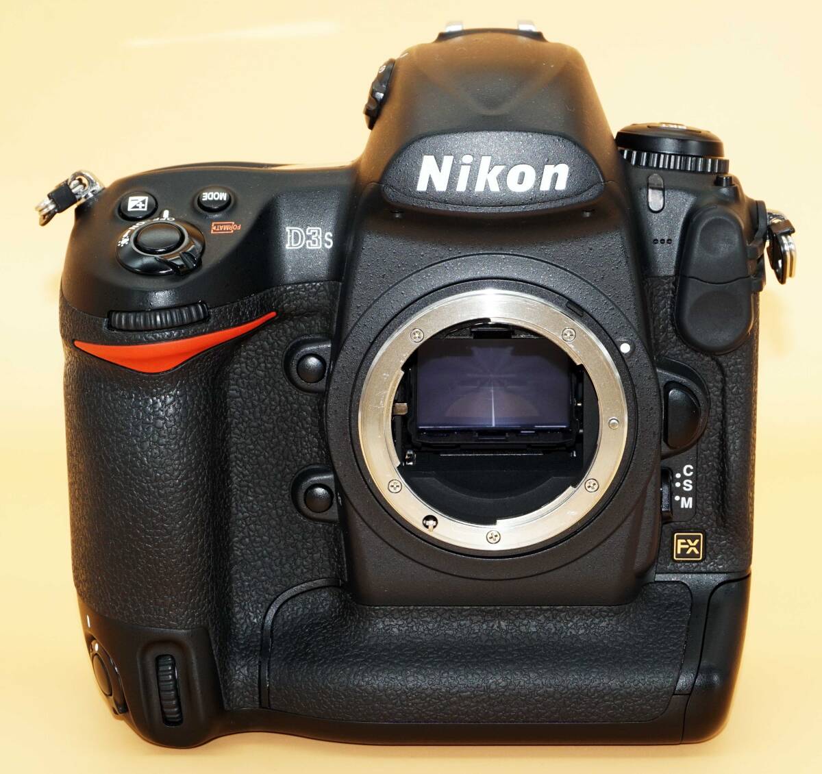 28900円 ニコン D3S シャッター回数:15415 元箱、付属品 - ニコン 28900円 ニコン D3S シャッター回数:15415 元箱、付属品 - ニコン
