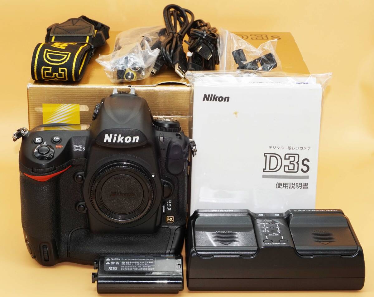 28900円 ニコン D3S シャッター回数:15415 元箱、付属品 - ニコン 28900円 ニコン D3S シャッター回数:15415 元箱、付属品 - ニコン
