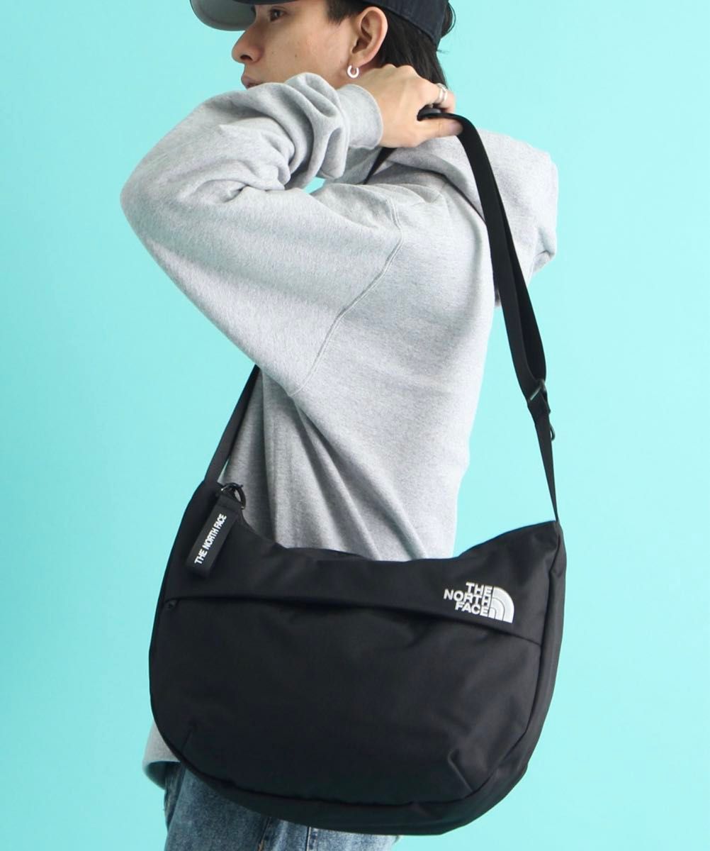 ノースフェイス　クロスバッグ　ショルダーバッグ　韓国限定 THE NORTH FACE BAG ブラック