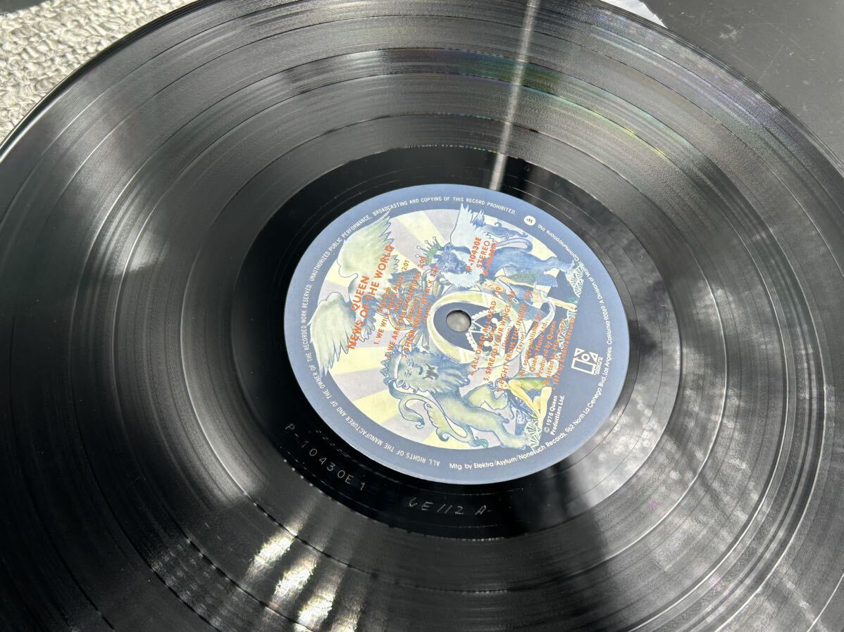 ２０３１ レコード Queen(クイーン)「News Of The World(世界に捧ぐ)」LP（12インチ）/Elektra(P-10430E)/ロックの画像5