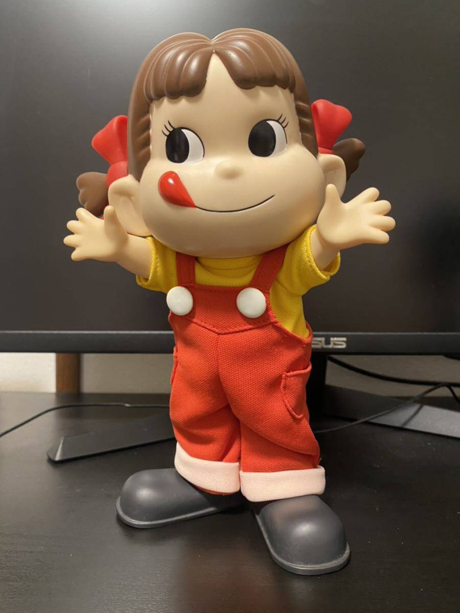 不二家 ペコちゃん レトロ FUJIYA 非売品 美品 USED フィギュア の画像1