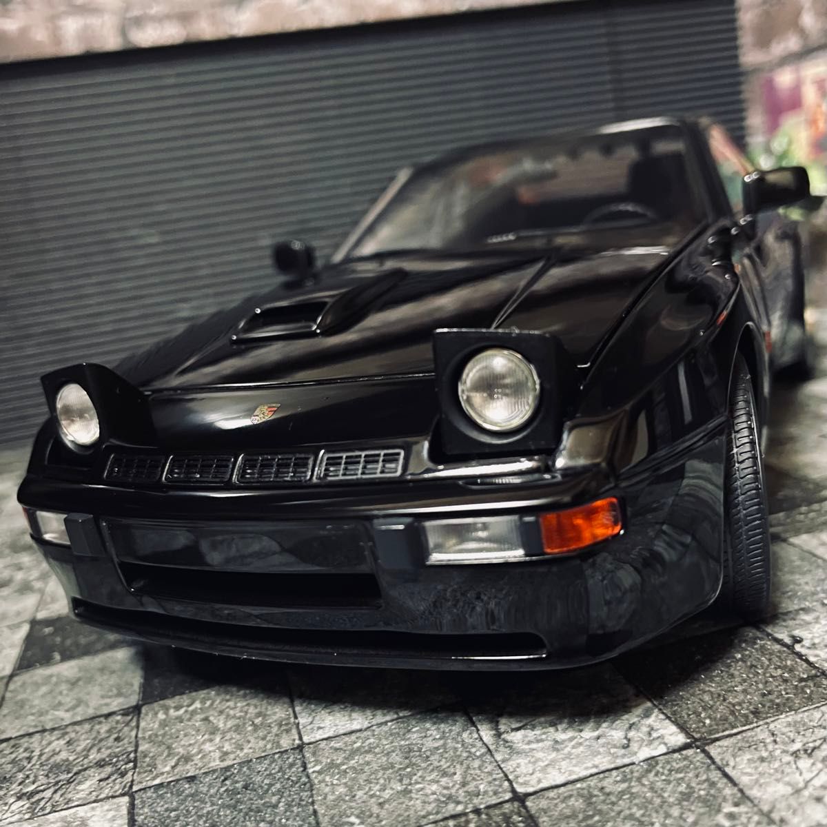 1/18 AUTOart ポルシェ 924 カレラ GT 1980