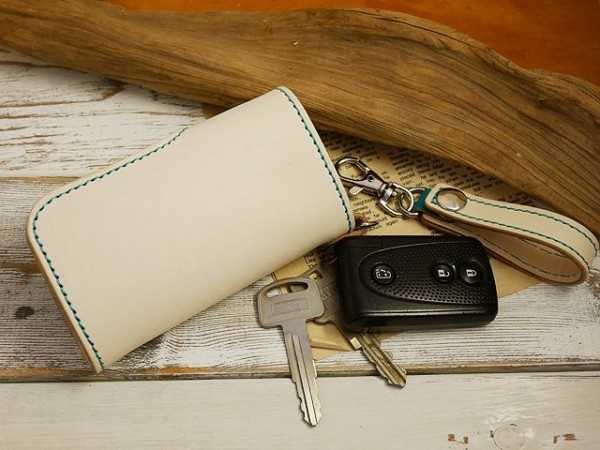  turquoise leather key case cow cow leather key holder attaching smart key card with pocket tongue low × blue 