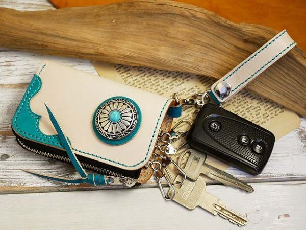  cologne . form!! half zipper leather key case turquoise Conti . smart key tongue low ×b LOOPER tsu stitch key holder set