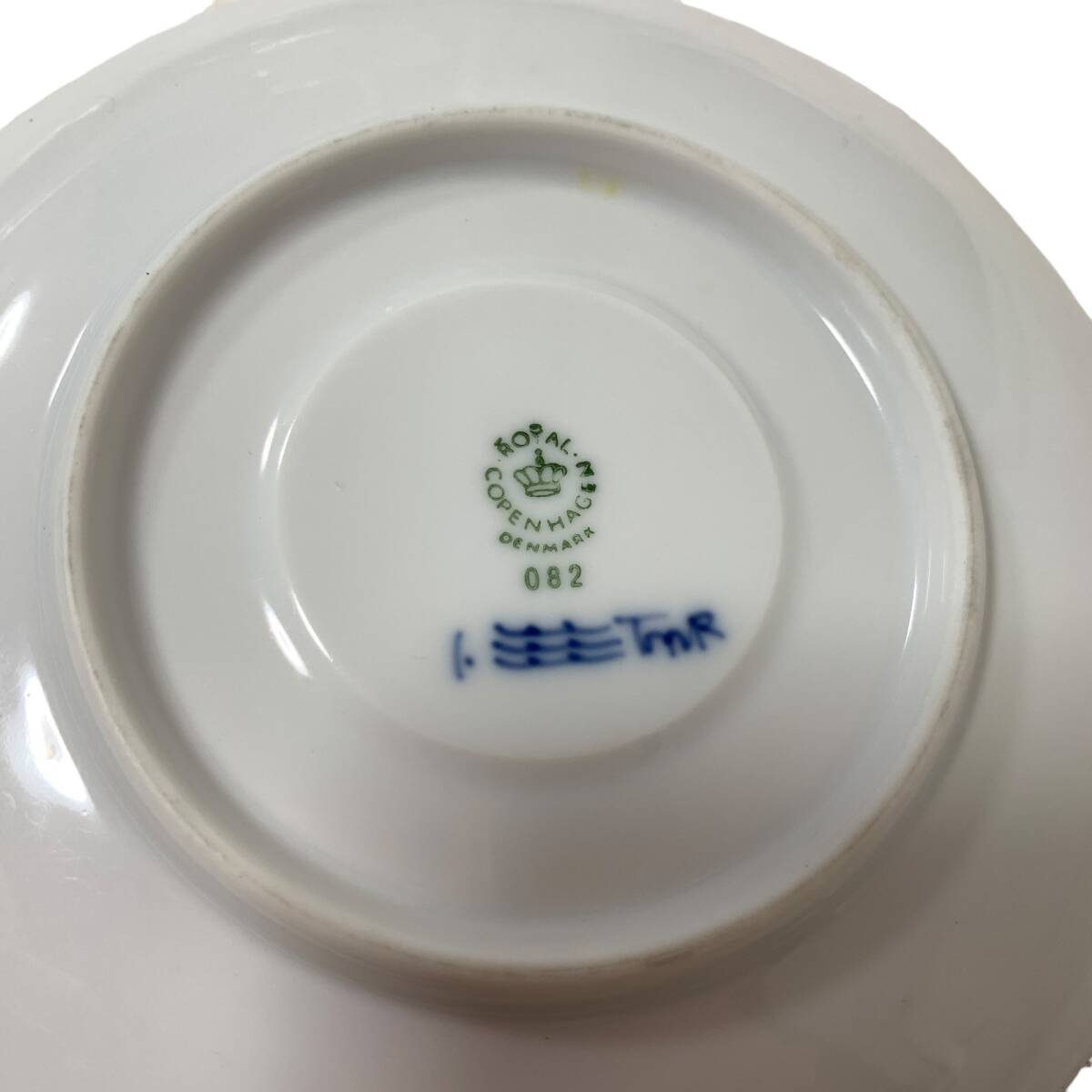 ◆中古品◆ Royal Copenhagen ロイヤルコペンハーゲン 082 ブルーフルーテッド ソーサー 食器 kyP7985N_画像4