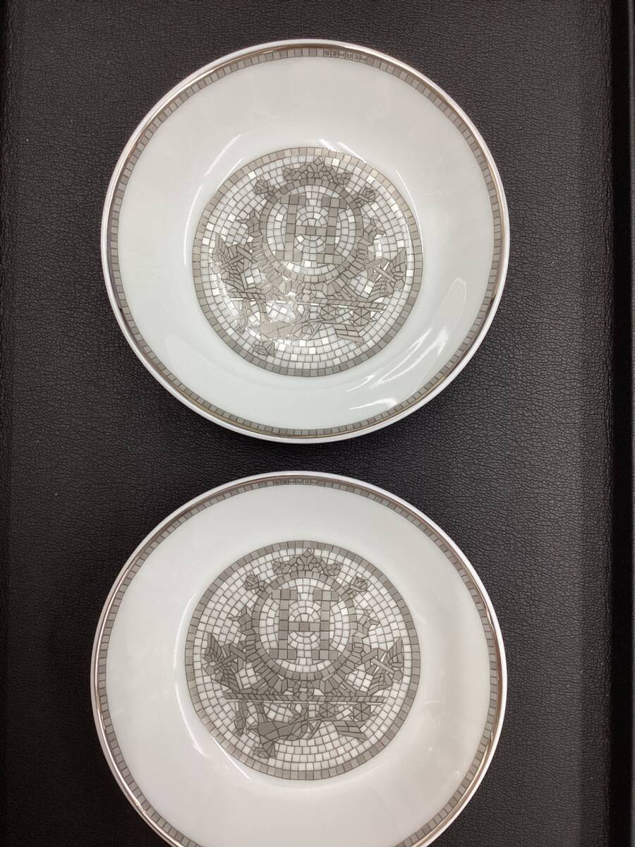 未使用】 エルメス モザイク プラチナ 小皿 ペア 2枚 約10㎝ 箱 未使用】 エルメス モザイク プラチナ 小皿 ペア 2枚 約10㎝ 箱