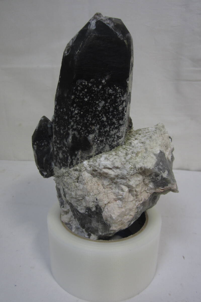 鉱石自然 水晶石 黒水晶  中古品の画像3
