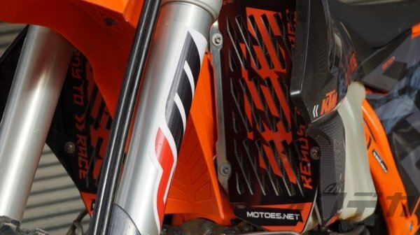 MOTOES ラジエターガード KTM 2020年 2021年 2022年 2T 4T 全モデル 硬質A5083 アルミ合金 4mm厚 mo31