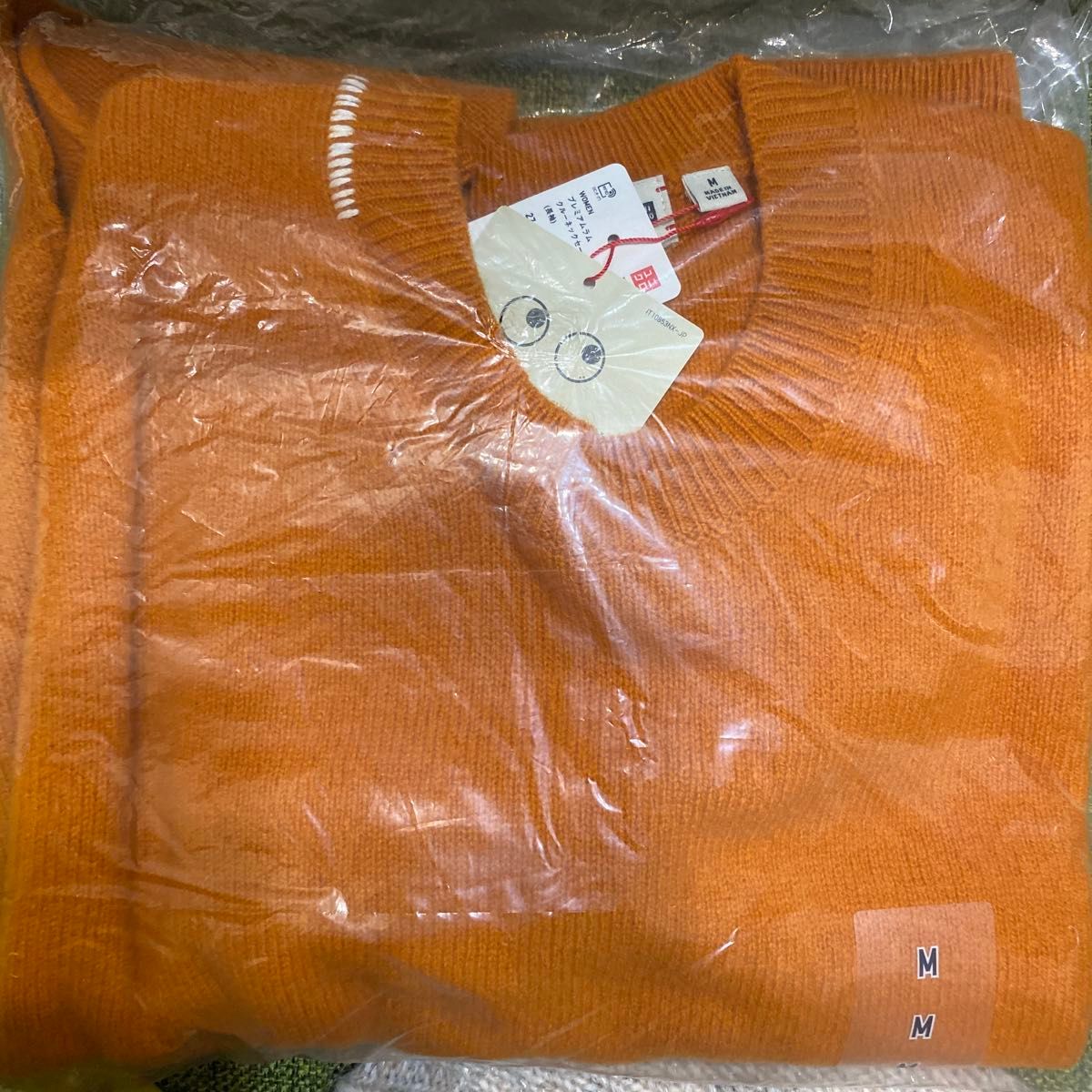 ユニクロ アニアハインドマーチ セーター オレンジ M