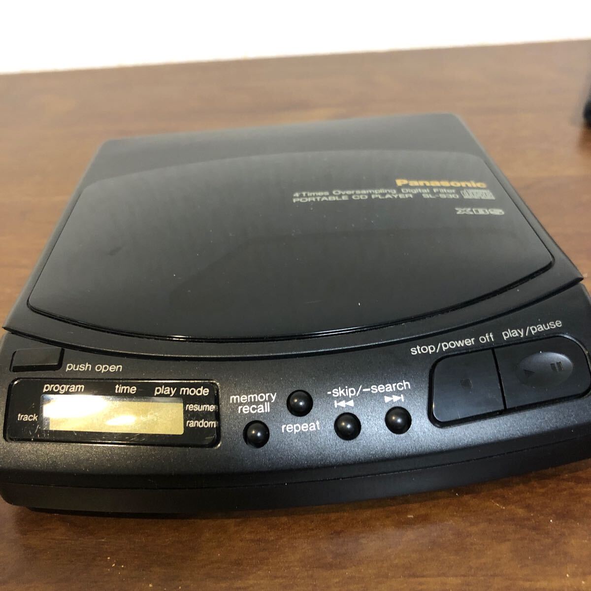 ジャンク品 ポータブルCDプレーヤー Panasonic SL-S30 _画像8