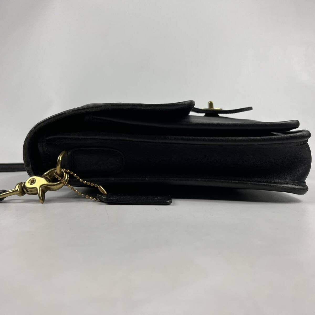 1 jpy ~[ hard-to-find goods ] OLD COACH Old Coach handbag 2way diagonal ..* black black Turn lock type shoulder bag original leather 