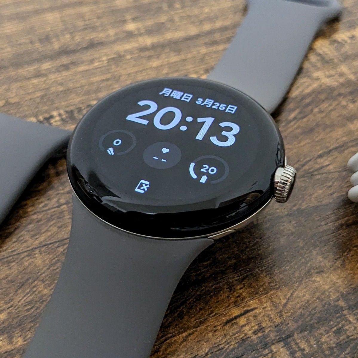 Google Pixel watch wi-fiモデル シルバー|Yahoo!フリマ(旧 Google Pixel watch wi-fiモデル シルバー|Yahoo!フリマ(旧