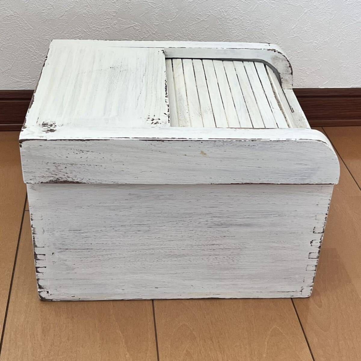 ジャバラが可愛い木製ボックス アンティーク ヴィンテージ レトロ インテリア 雑貨 収納 蛇腹式扉 じゃばら 白 木製 木箱 家具の画像3