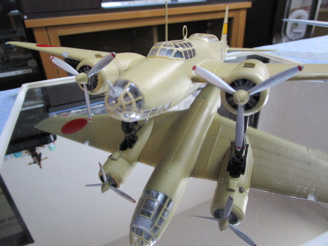 97式重爆撃機　1/72 完成品　希少モデル　着払い_画像10