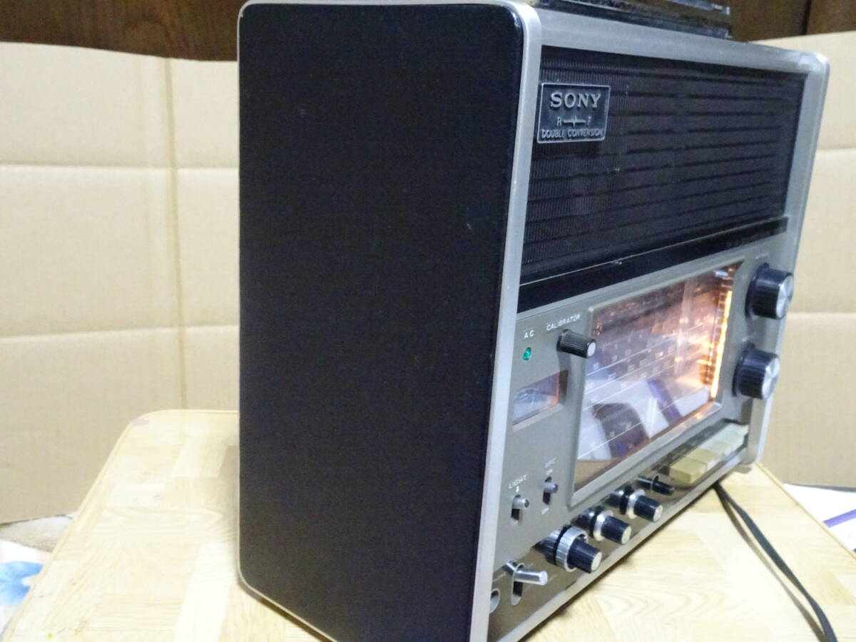 SONY CRF-200　FM/AM SW13バンド　短波BCLラジオ 動作中古品 純正ACコード付き 古いのでジャンク品で。_画像6